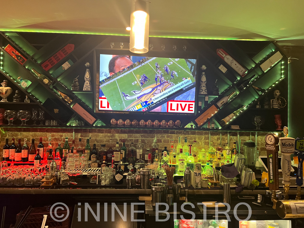 iNine Bistro gallery photo 29